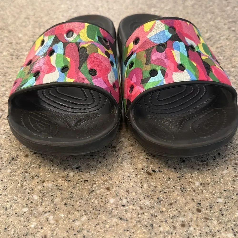 CROCS Bubble Block Slide - Picture 3 of 11